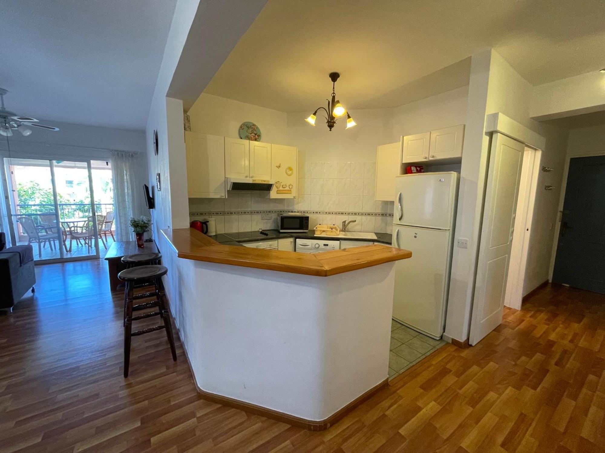 Limnaria Gardens Two Bedroom Apartment With Balcony Paphos 外观 照片