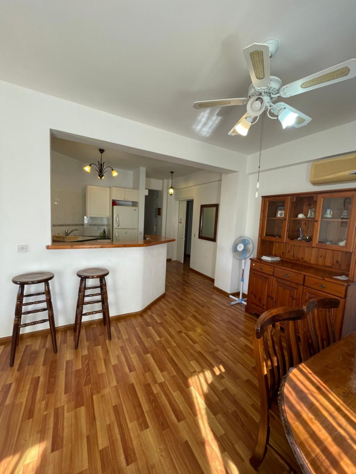 Limnaria Gardens Two Bedroom Apartment With Balcony Paphos 外观 照片
